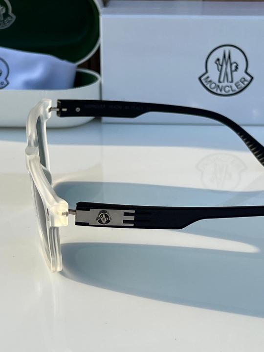 moncler 7507 white green