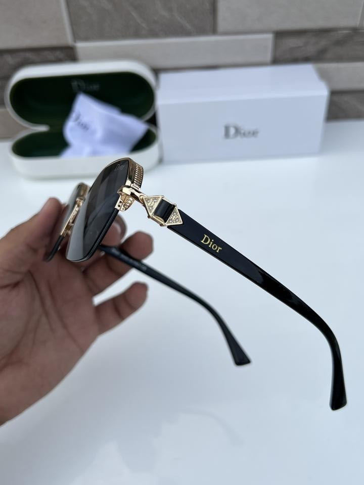 Dior 751 gold black