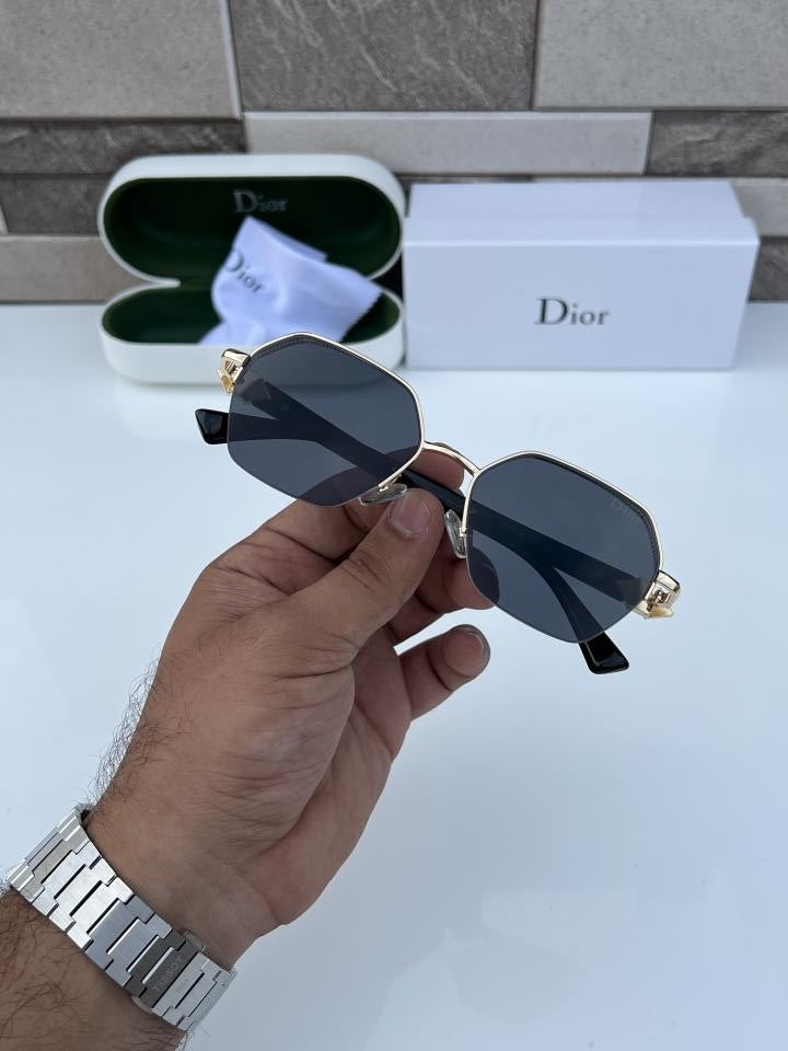 Dior 751 gold black