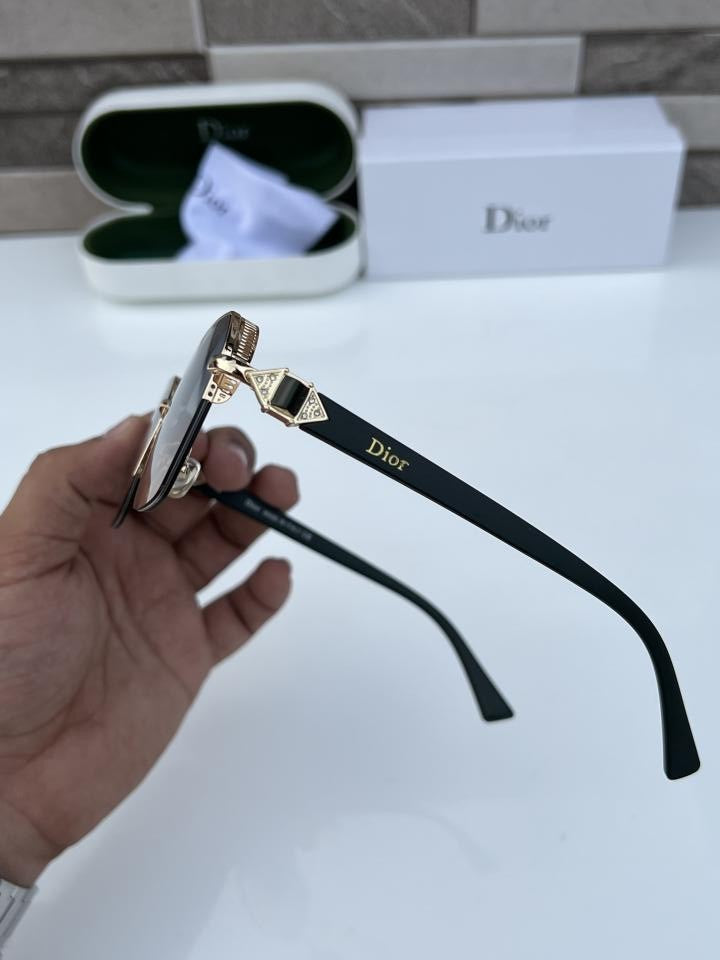 Dior 751 gold black