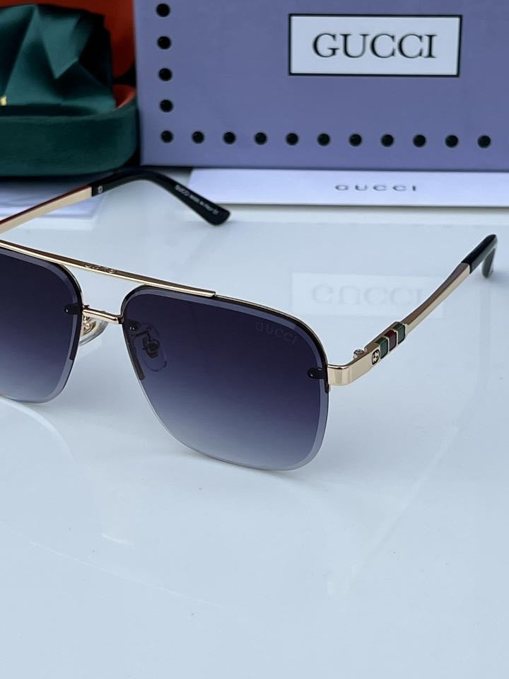 Gucci 23242 gold black shaded