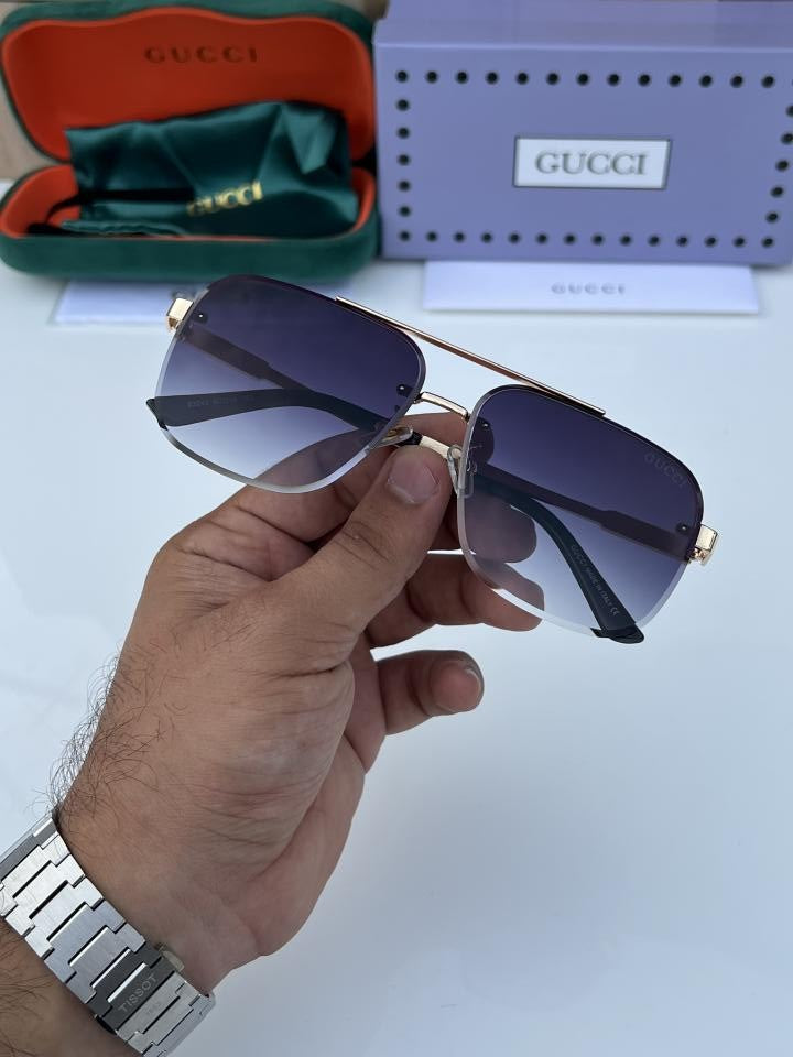 Gucci 23242 gold black shaded