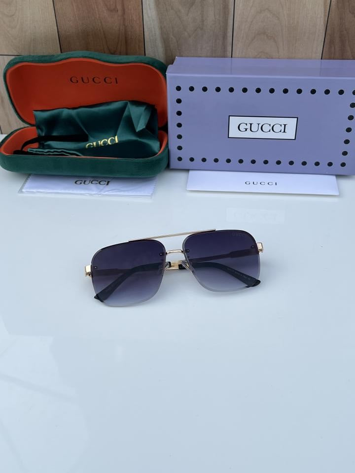 Gucci 23242 gold black shaded