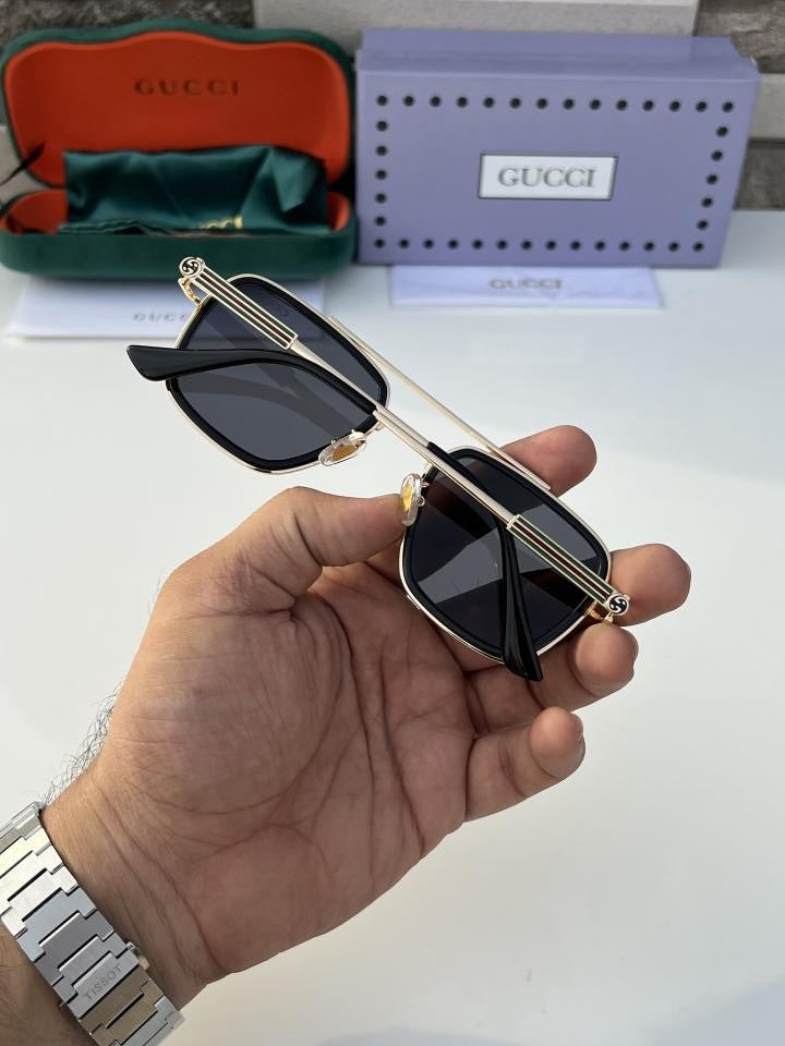 Gucci 769 gold black