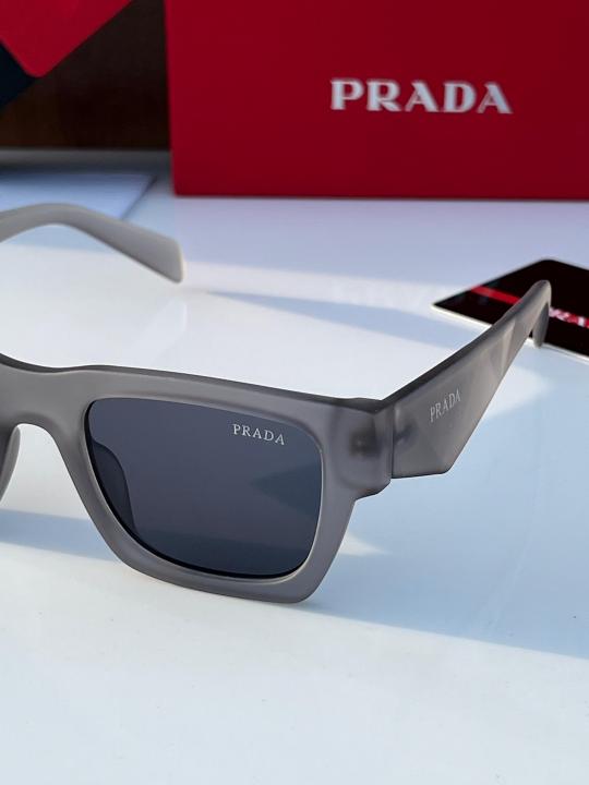 prada 11 grey black